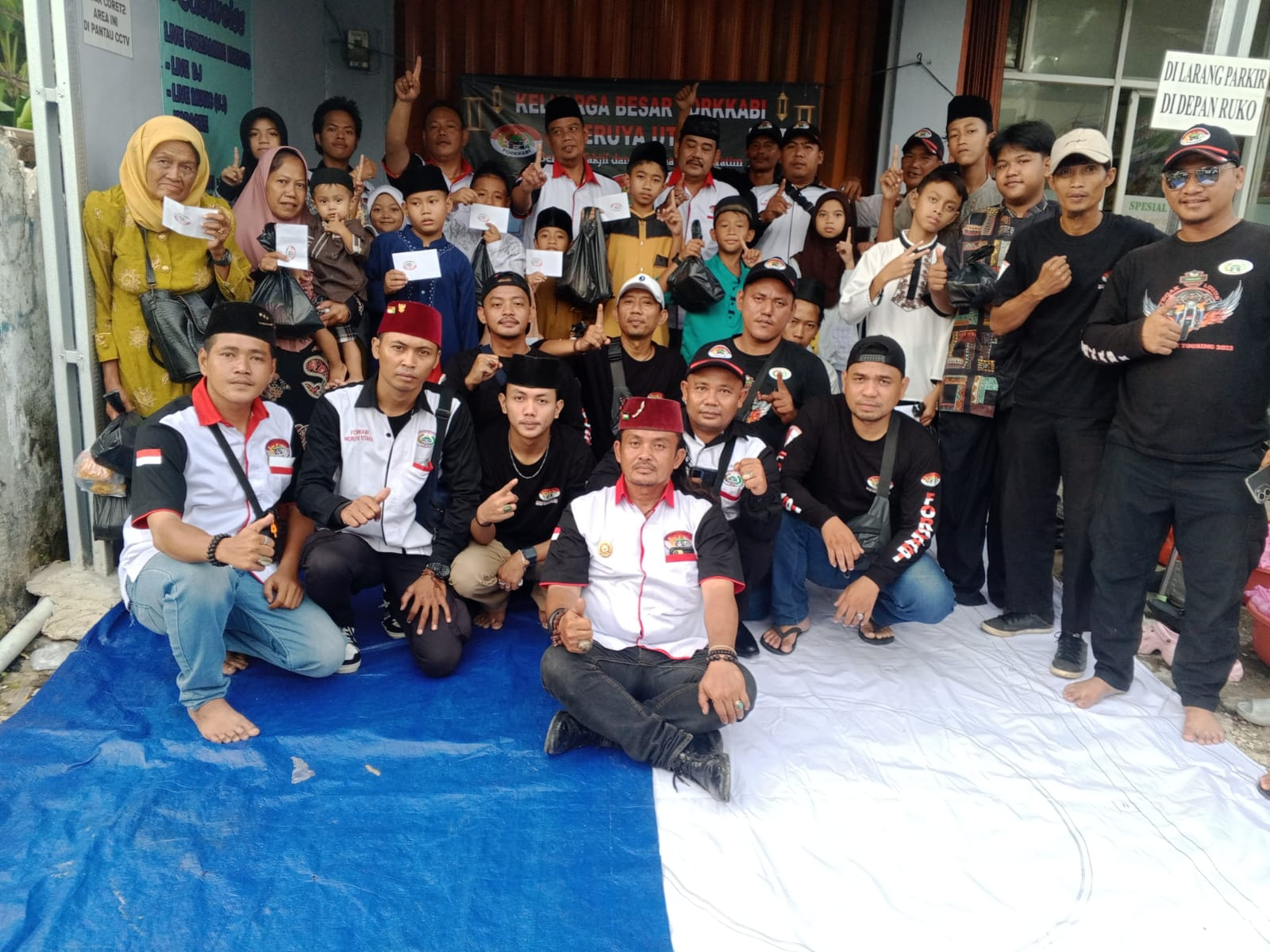 Keluarga Besar FORKKABI MERUYA UTARA Menggelar Kegiatan Bakti Sosial Berupa Santunan Anak Yatim, Pembagian Takjil dan Buka Puasa Bersama